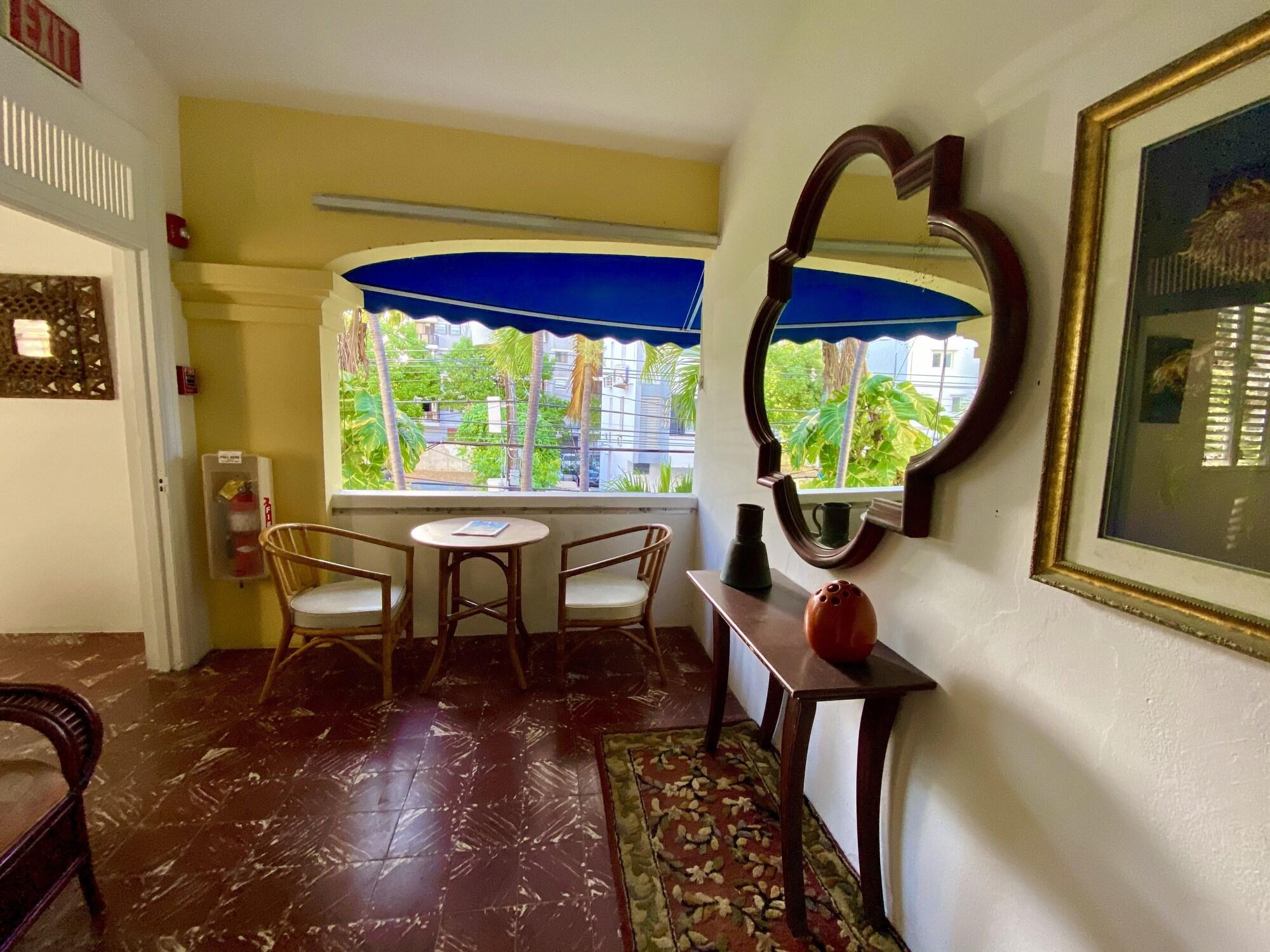 At Wind Chimes Boutique Hotel ซานฮวน ภายนอก รูปภาพ