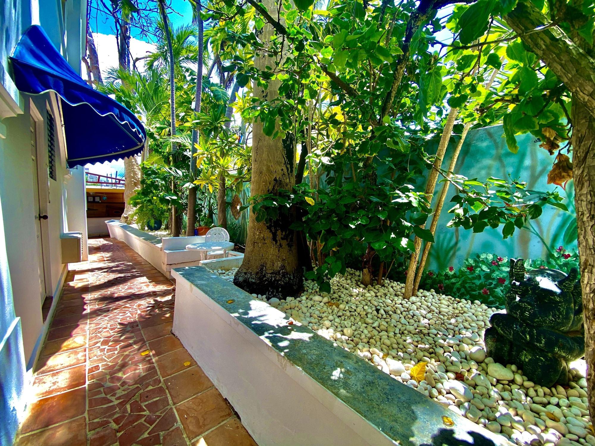 At Wind Chimes Boutique Hotel ซานฮวน ภายนอก รูปภาพ