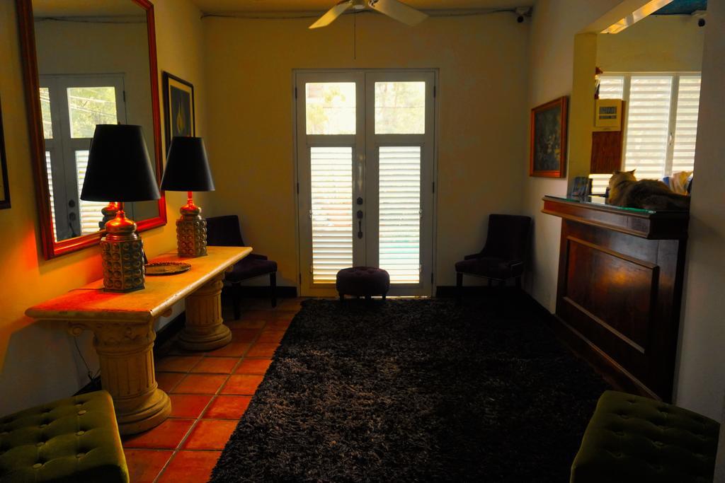 At Wind Chimes Boutique Hotel ซานฮวน ภายนอก รูปภาพ
