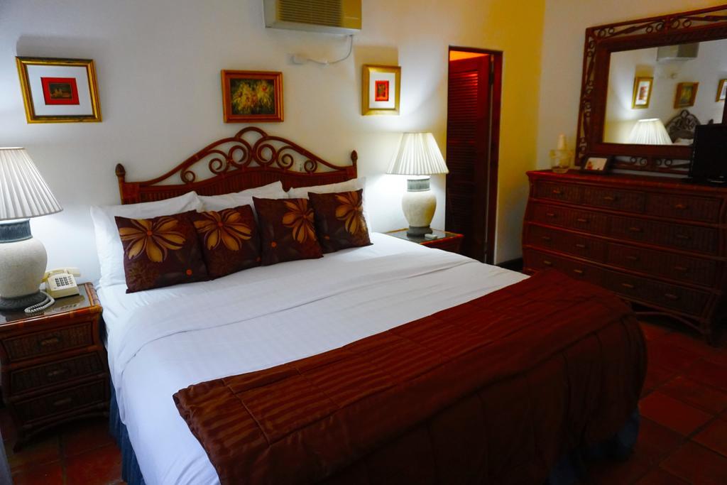 At Wind Chimes Boutique Hotel ซานฮวน ภายนอก รูปภาพ